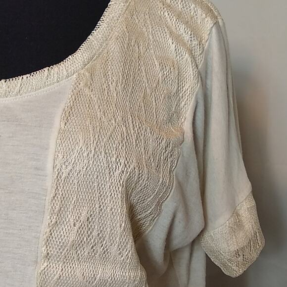 Forever 21 Womens Small Cream Lace Detail T Tee Shirt Lightweight Short Sleeve - Picture 2 of 9
